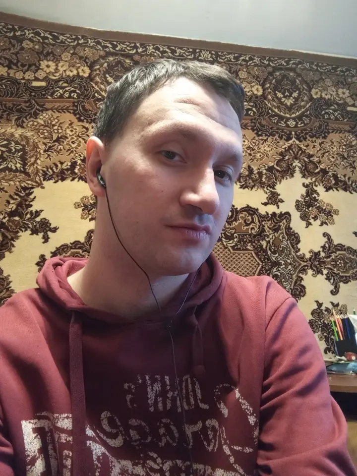 Артём