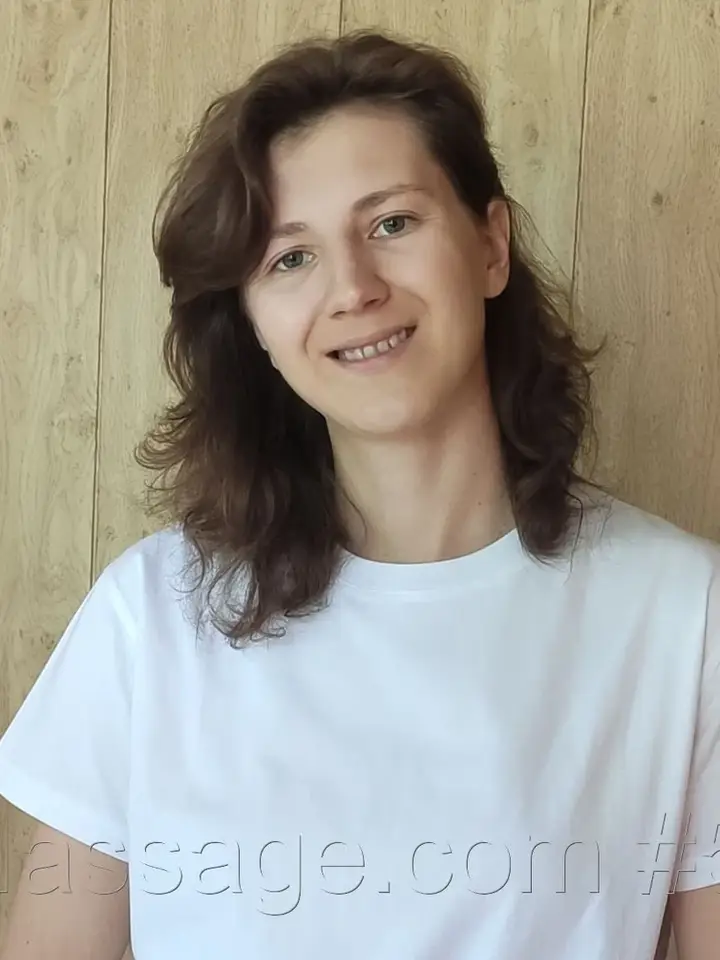 Анна Сергеевна — массажистка, Ясный