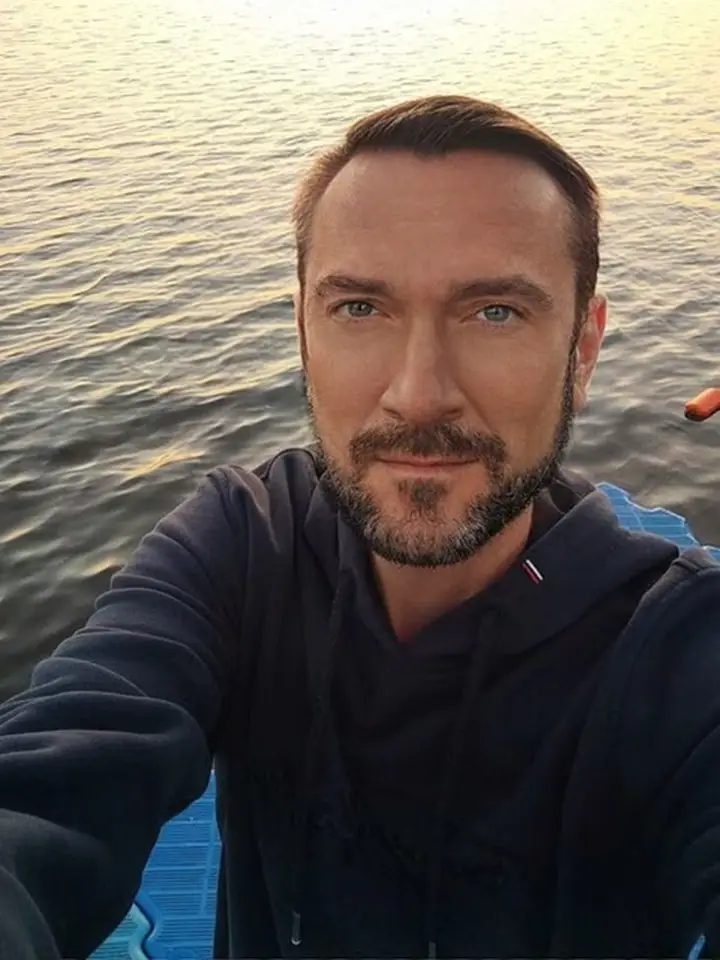Александр
