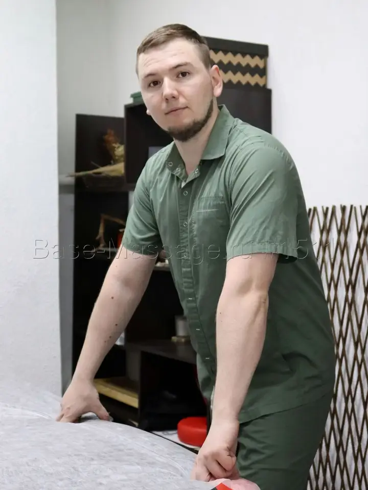 Максим