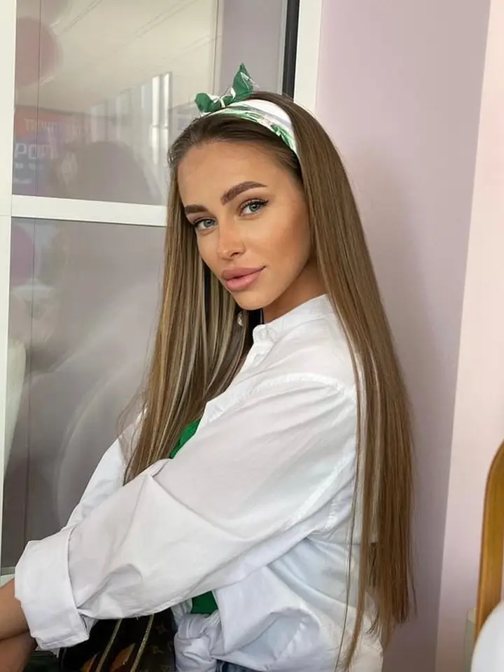 Яна