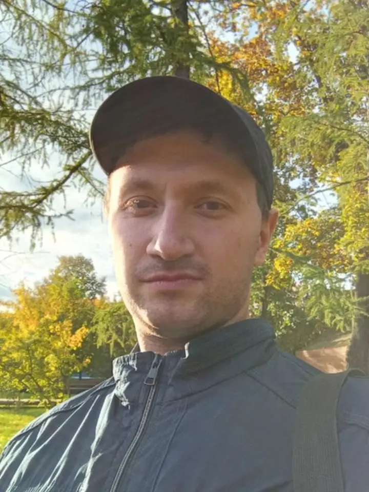 Артём