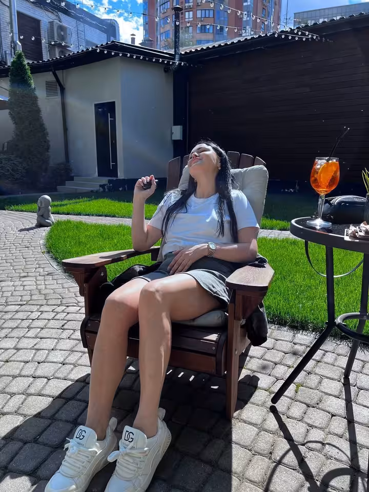 оля