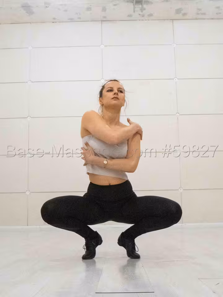 Моника