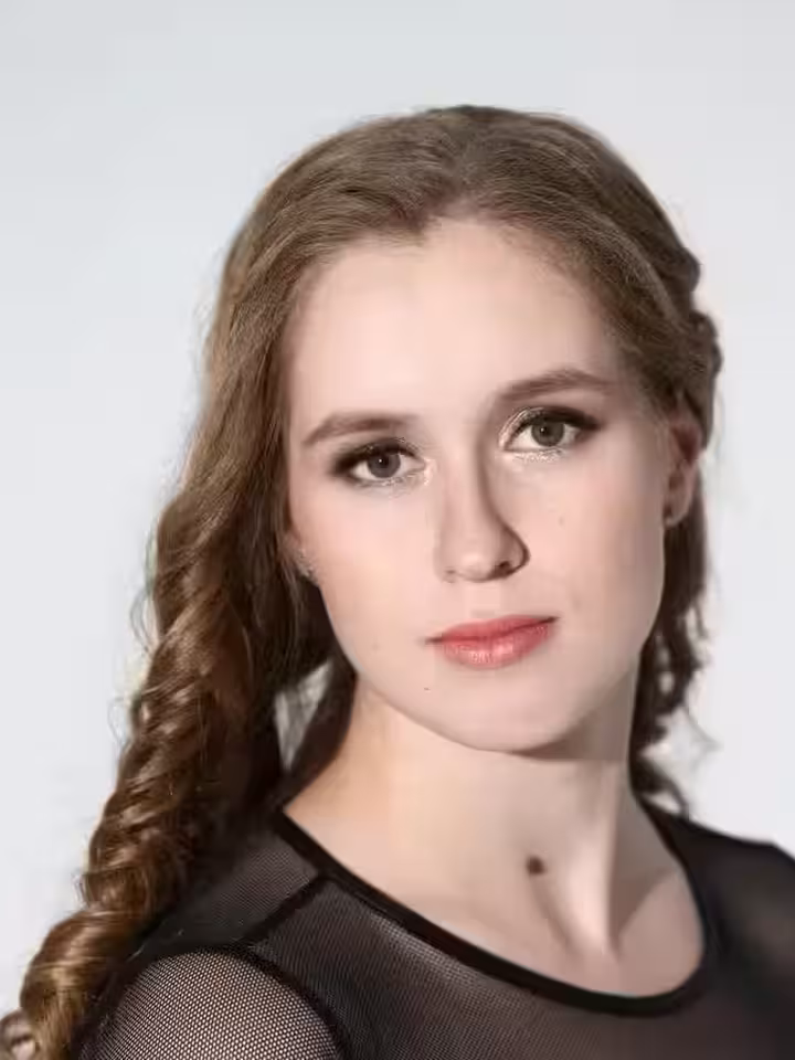 Алина