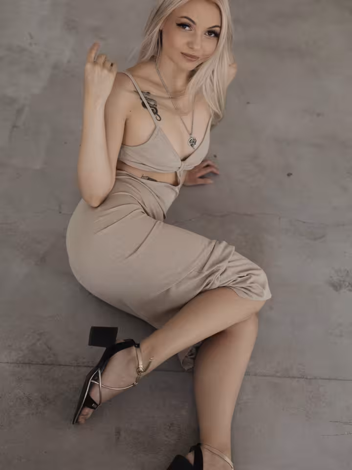 Полина