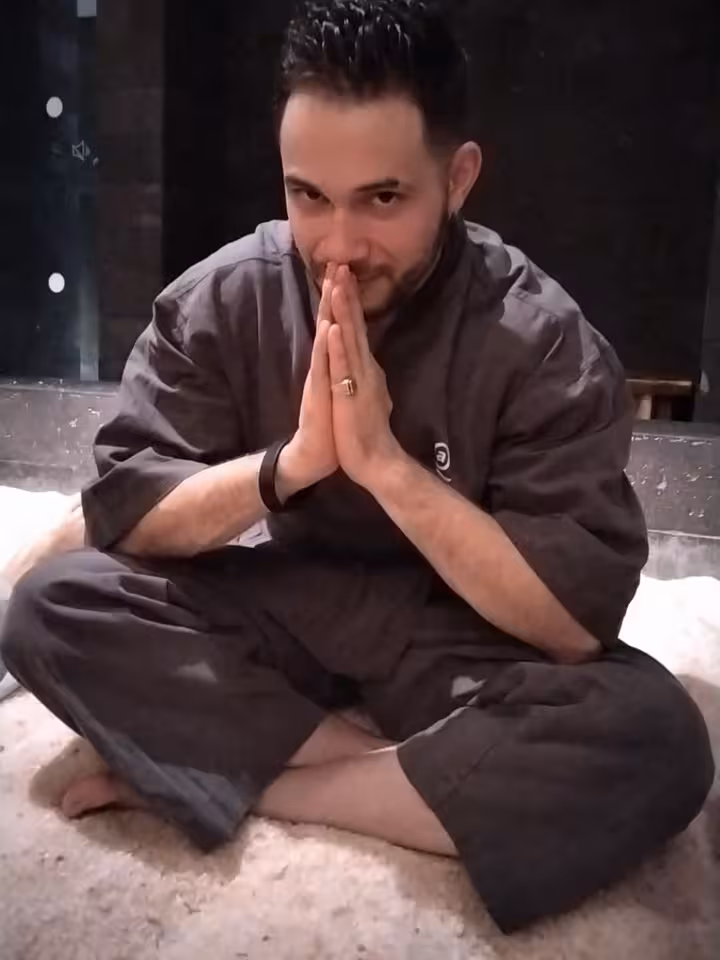 Акшин Алиев