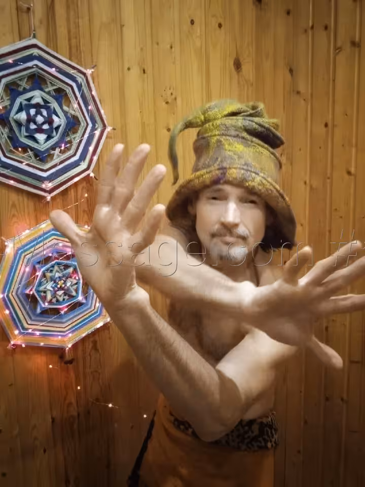 Александр