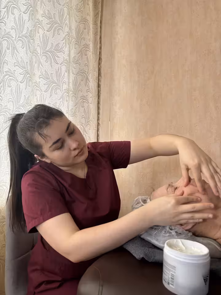 Алина