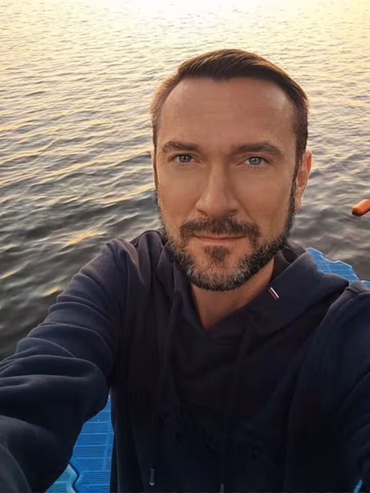 Александр